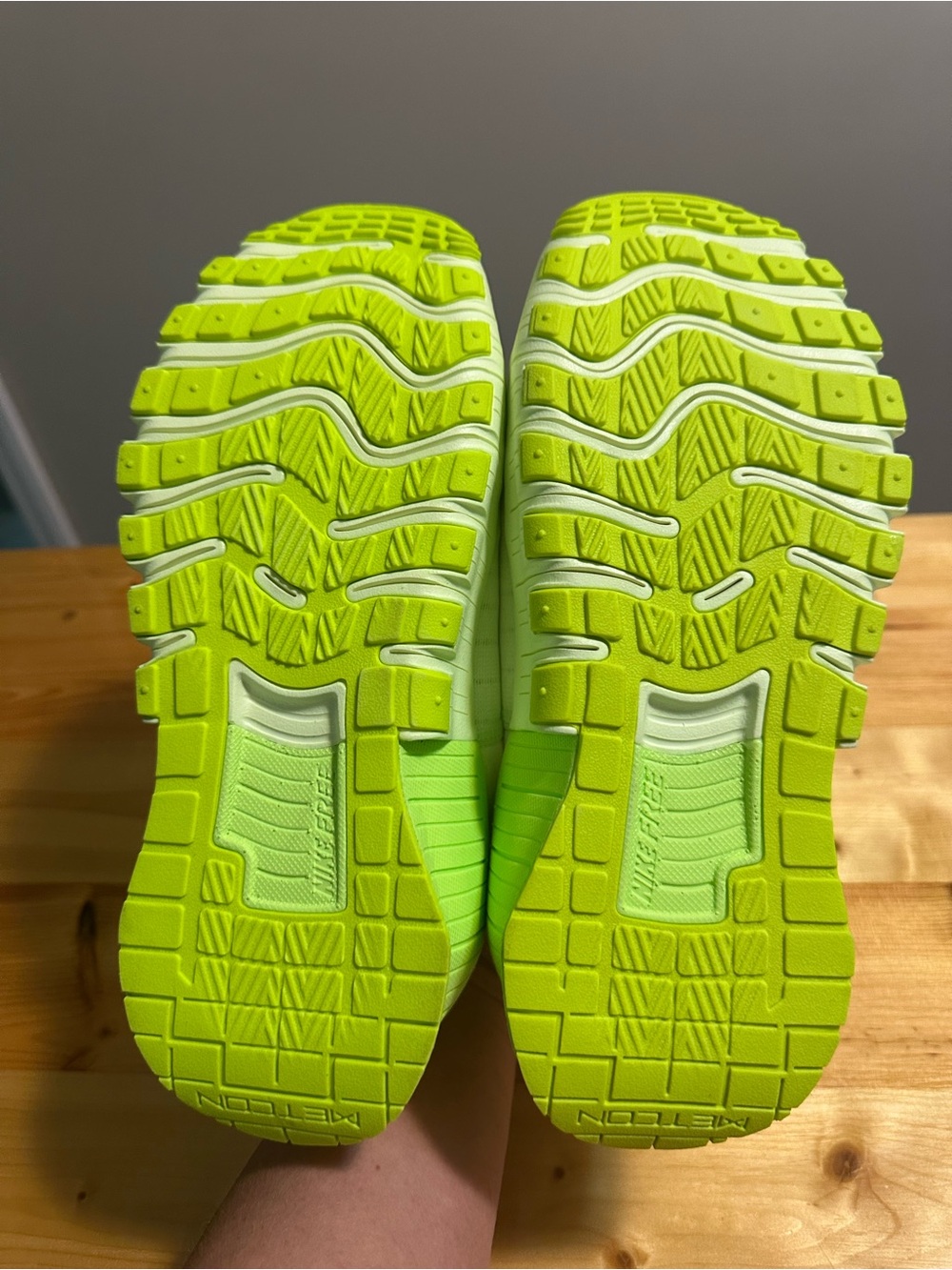 Nike Free Metcon 6 Barely Volt NWOB - Picture 9 of 9